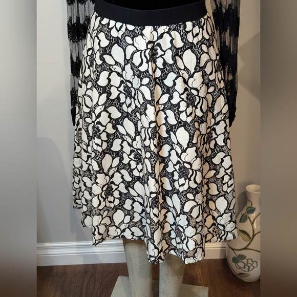 NWT designer Black and White Floral Lace Skirt Christian Siriano women's Sz 18 - Picture 11 of 16